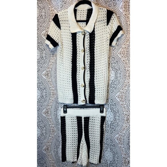 Handmade Crochet Short Sleeve Cardigan & Shorts Set  Stylish Black & White Strip - Picture 2 of 11
